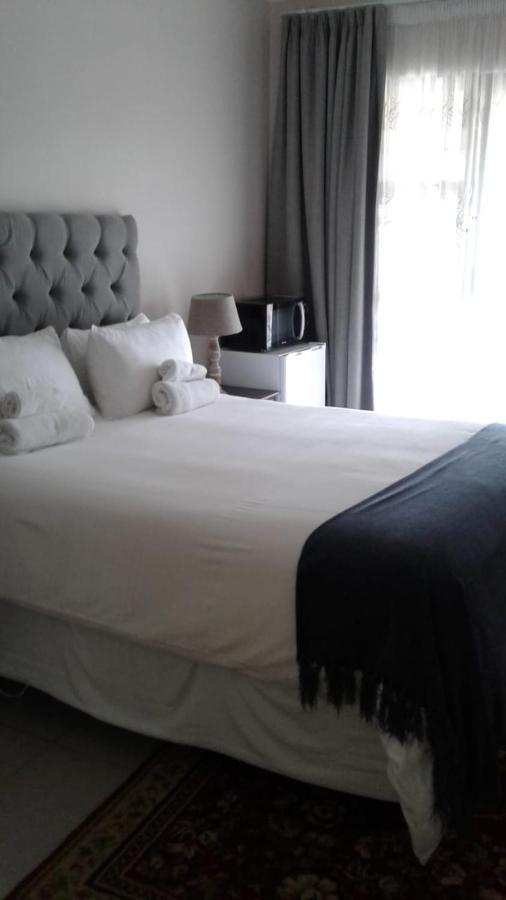 Vinolux Guest House Mthatha Dış mekan fotoğraf