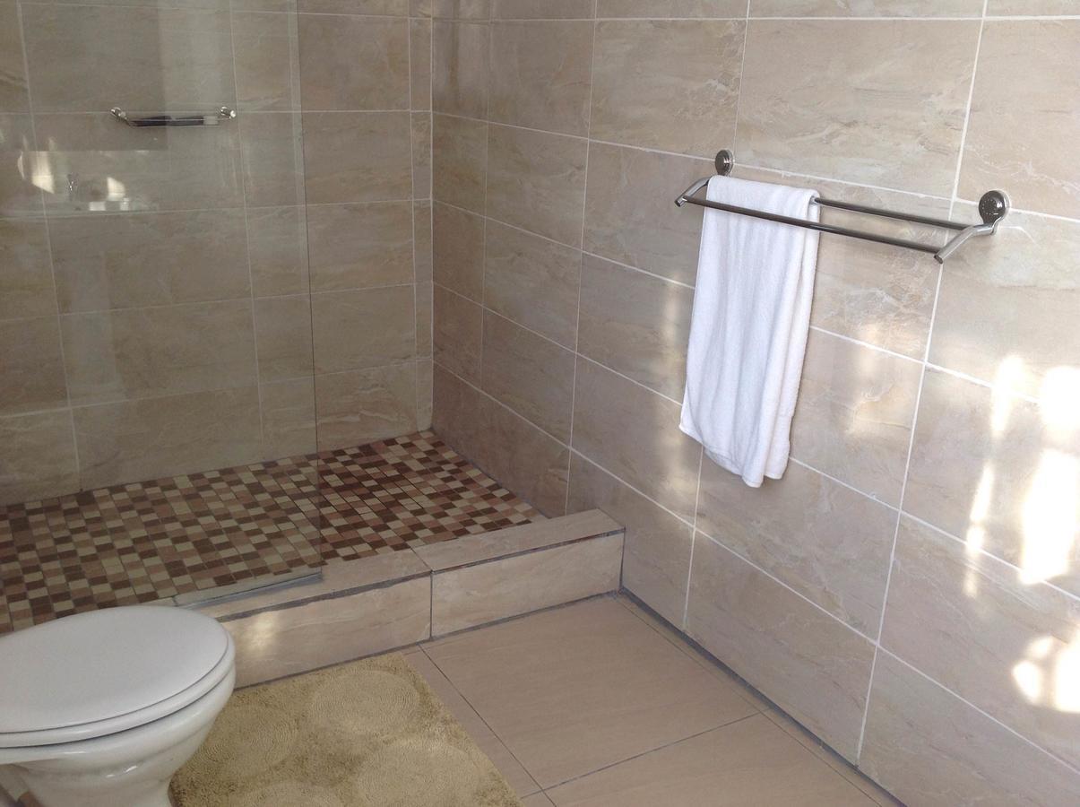 Vinolux Guest House Mthatha Dış mekan fotoğraf