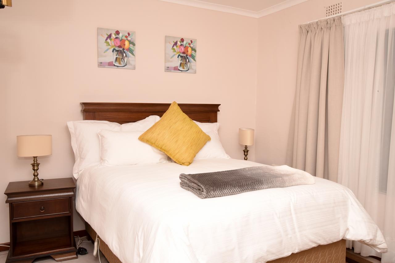 Vinolux Guest House Mthatha Dış mekan fotoğraf