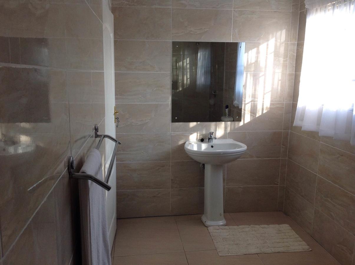 Vinolux Guest House Mthatha Dış mekan fotoğraf